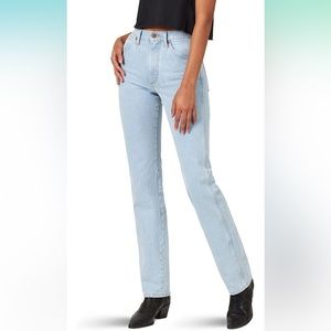 NWT Women’s Cowboy Cut High Rise Slim Fit Tapered Leg Jean